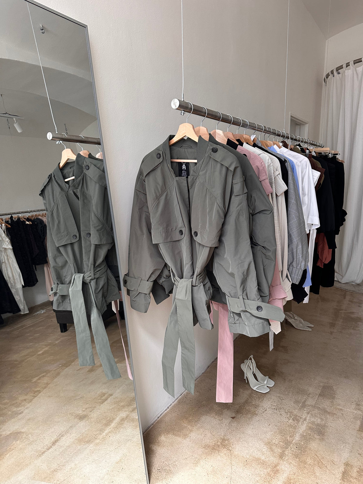 Short Trench Coat - pink
