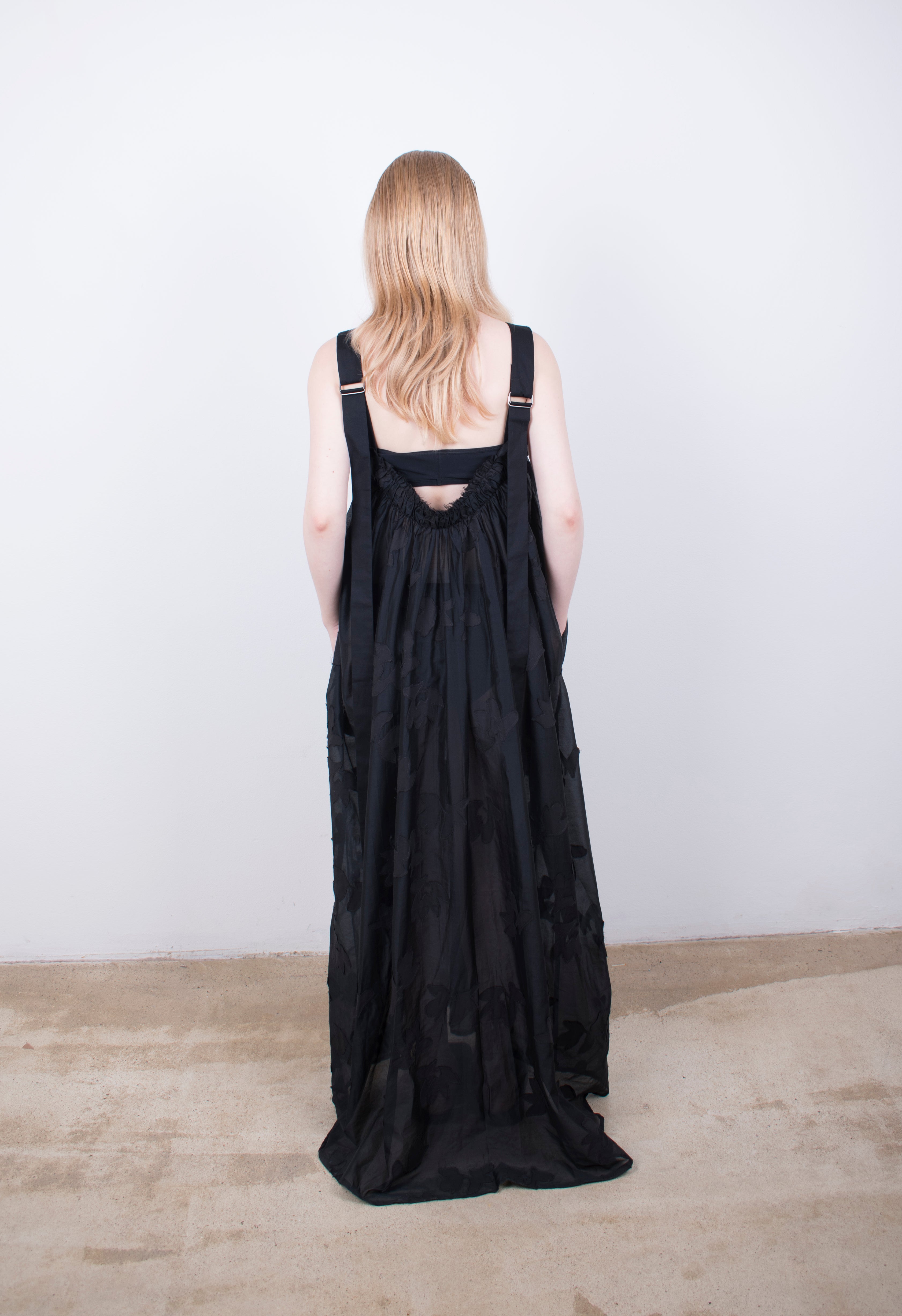 PEONY VEIL Maxi Dress - LIV