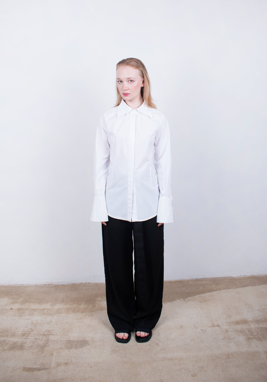Adeline Shirt - Cotton Poplin Shirt with Collar