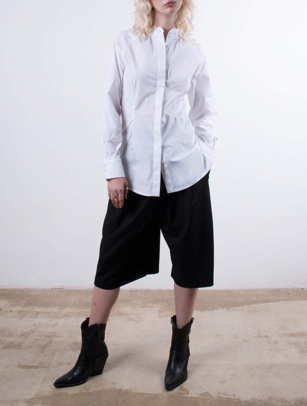 Simple cotton poplin shirt