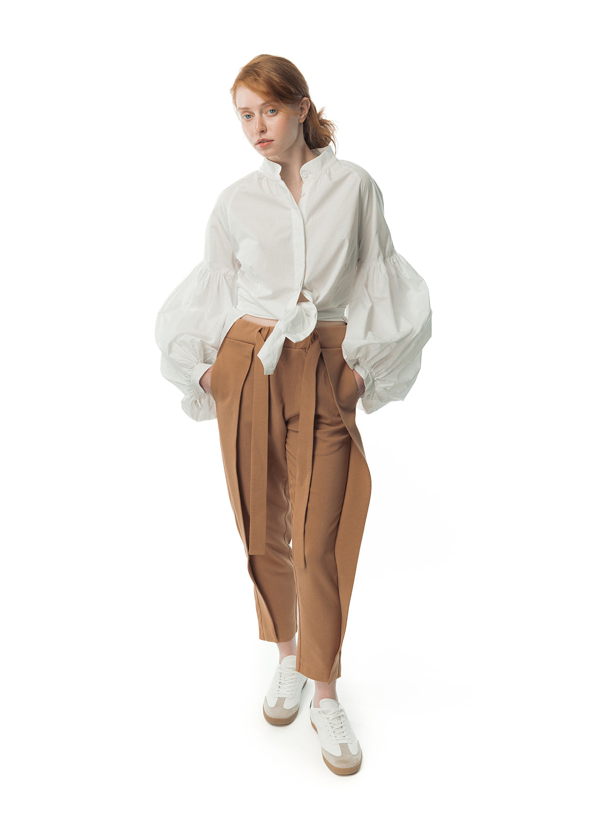 Puffed sleeves blouse