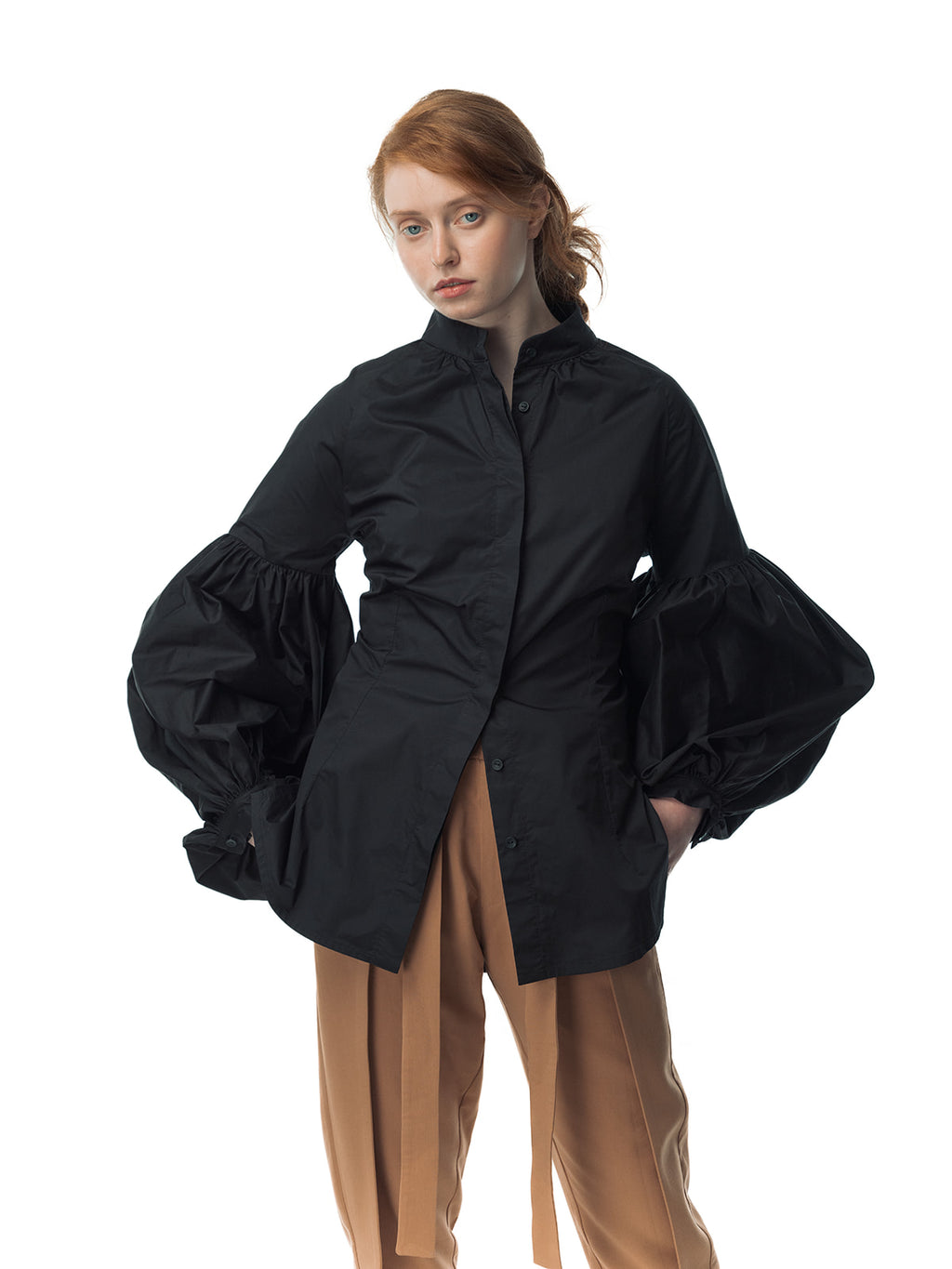 Puffed sleeves blouse