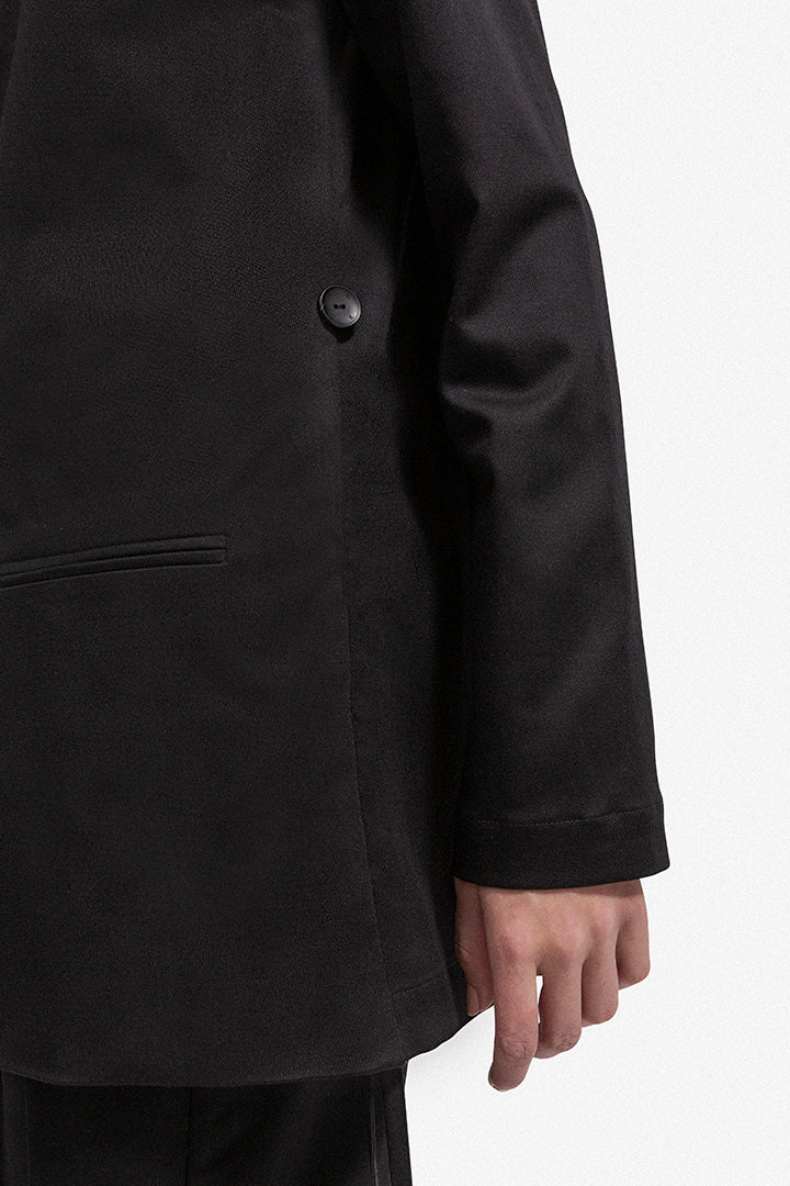 Silhouette Suit