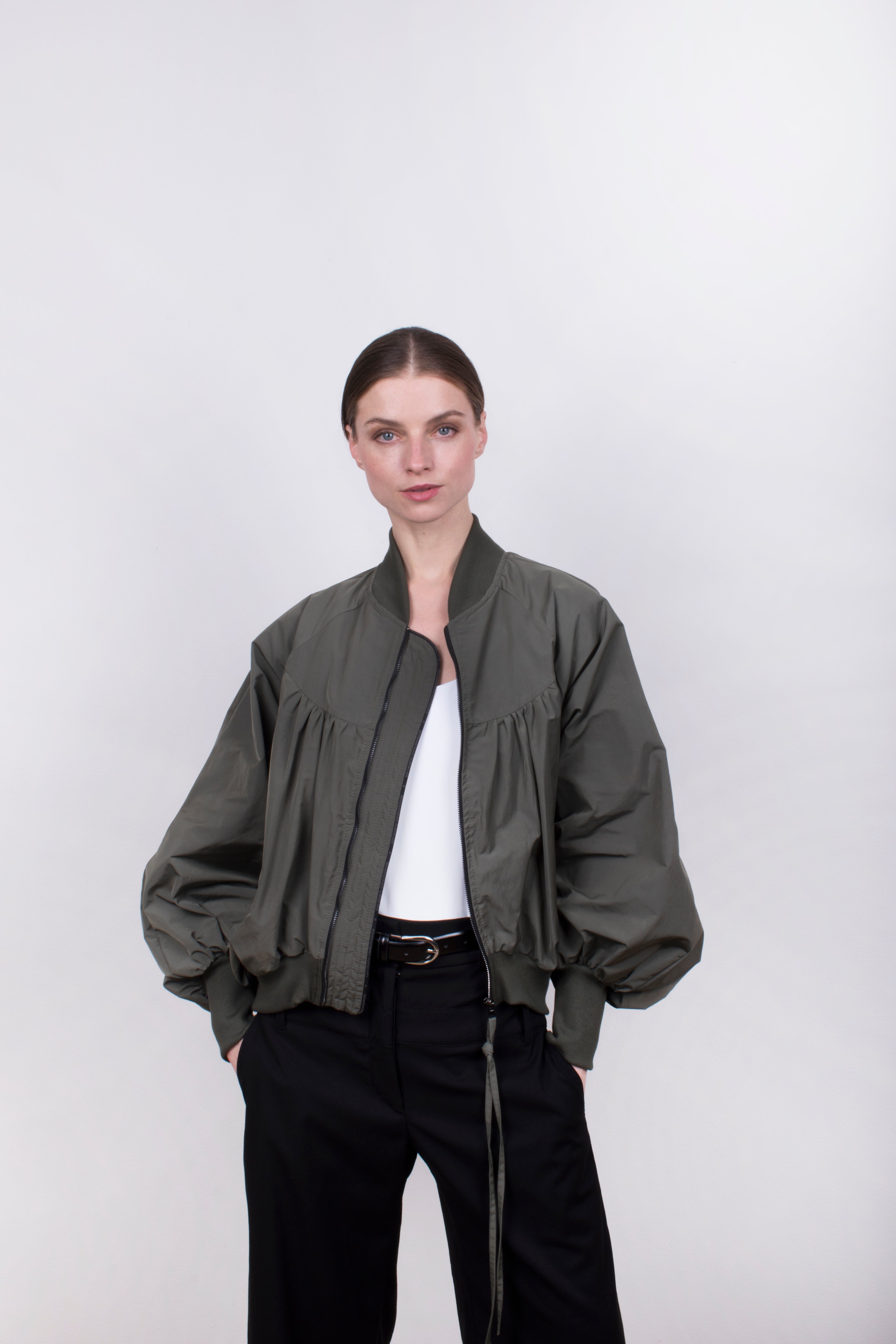 Statement Sleeve Bubble bomber